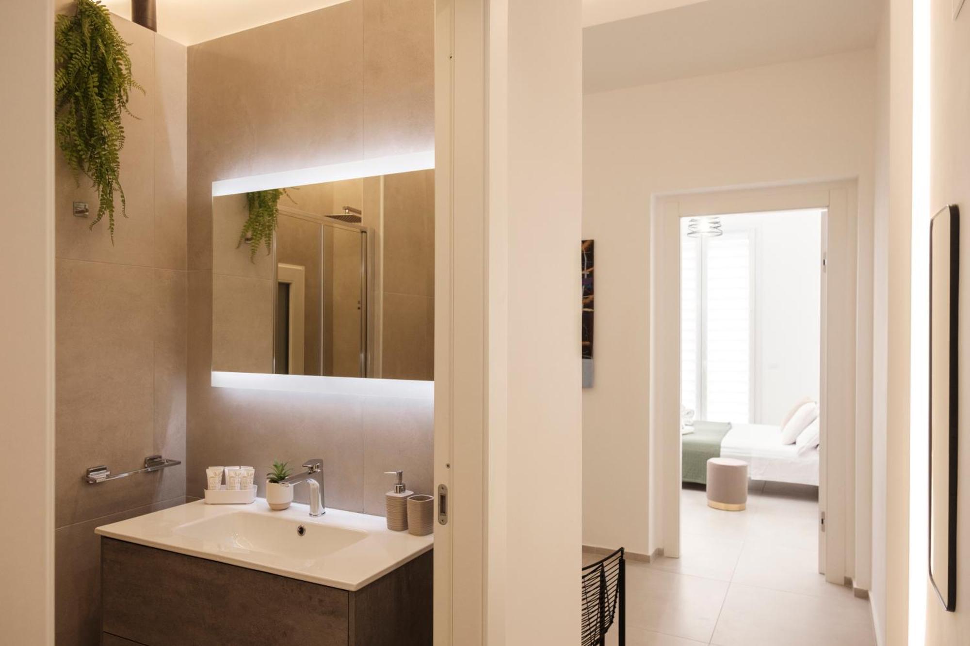 Pepoli Deluxe - Exclusive Apartment - Free Parking Trapani Exterior foto